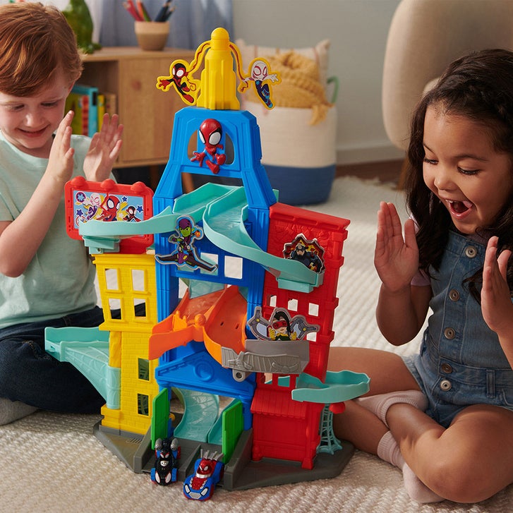Marvel Spidey and Friends Amazing Metals City Track Set | Costco