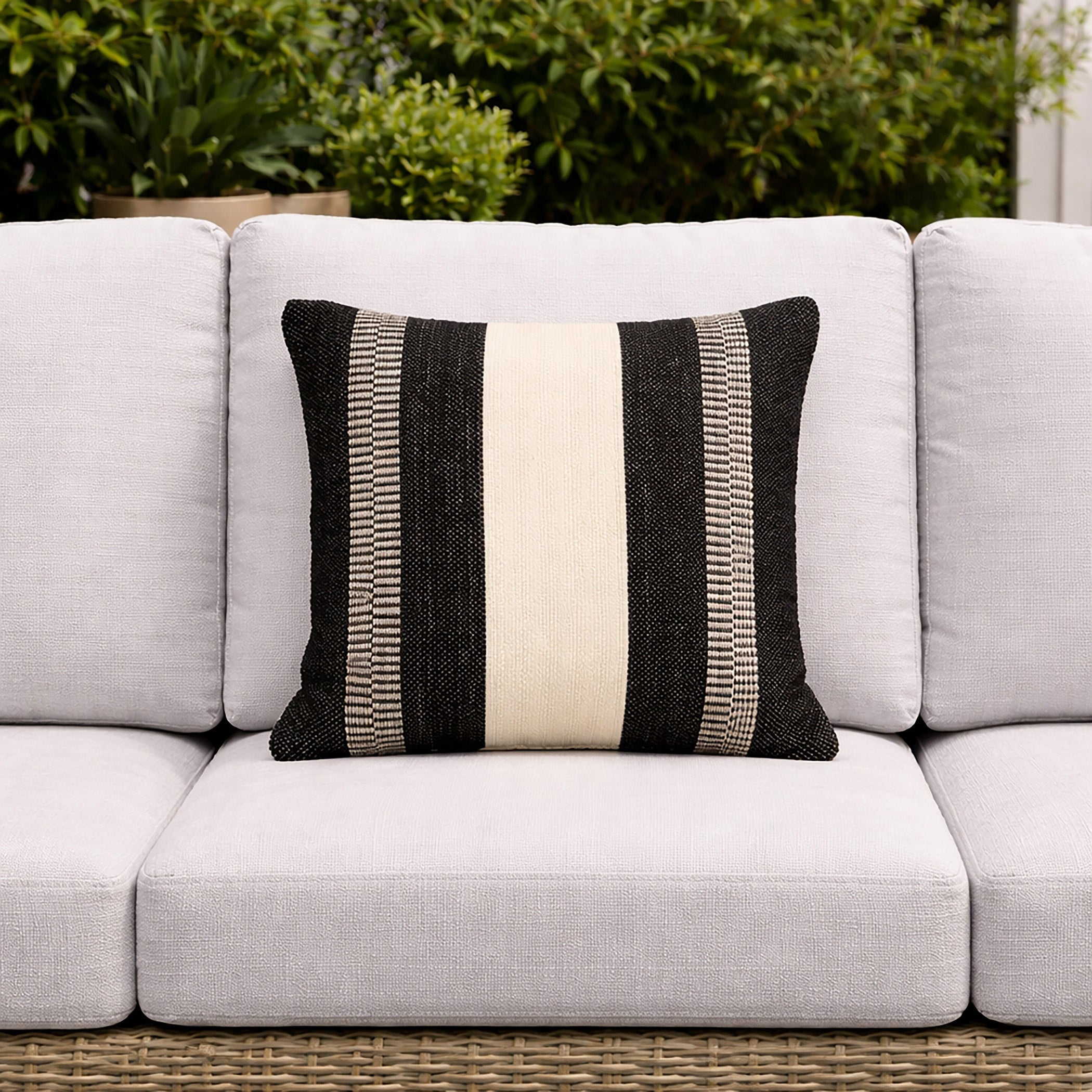 Indoor/Outdoor Decorative Pillow