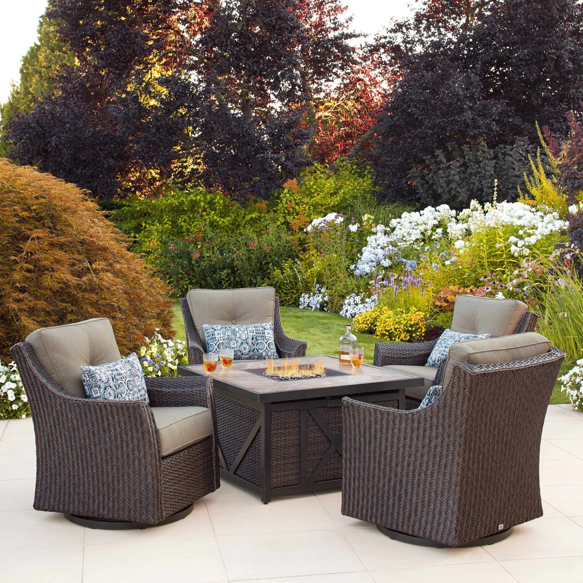 South Dakota 5-piece Fire Chat Set | Costco