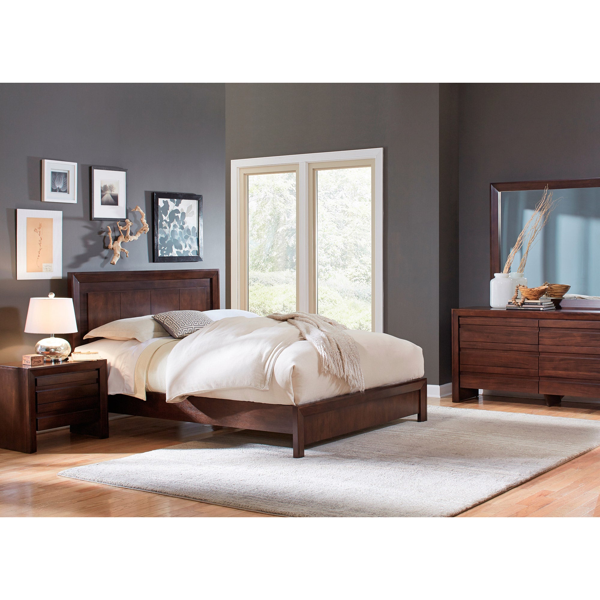 Wakefield Queen Bedroom Collection