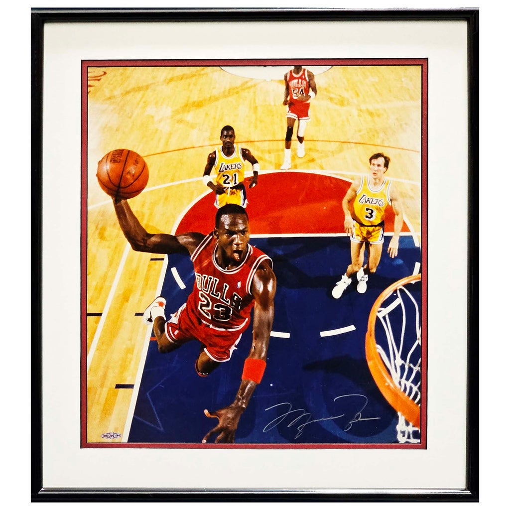 Michael Jordan Autographed Framed 16x20 Photo Chicago Bulls