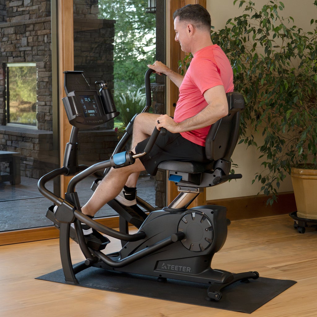 Teeter FreeStep LT7 Recumbent Cross Trainer with Heavy Duty Mat +